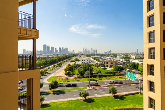 Vacant Unit with Burj Al Arab and Pool Views, picture 19