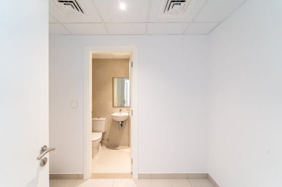 Stylish | Corner Unit | 2 Parking Slot.., picture 9