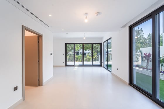 Prime Location | Big Layout | Twin Villa, picture 2