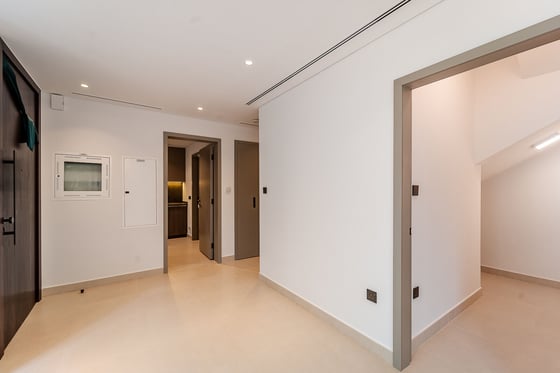 Prime Location | Big Layout | Twin Villa, picture 24