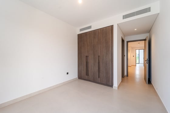 Prime Location | Big Layout | Twin Villa, picture 14