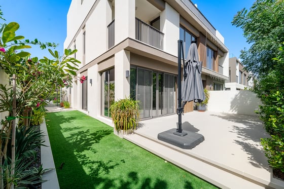 Prime Location | Big Layout | Twin Villa, picture 41
