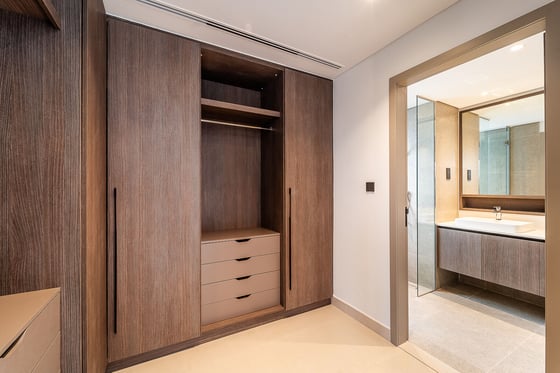 Prime Location | Big Layout | Twin Villa, picture 27