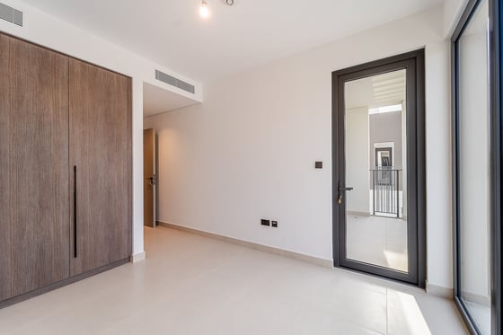 Prime Location | Big Layout | Twin Villa, picture 13