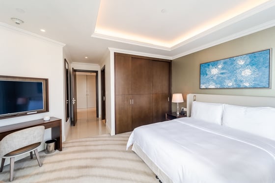 High Floor | Burj Khalifa View | Elegant Interiors, picture 16