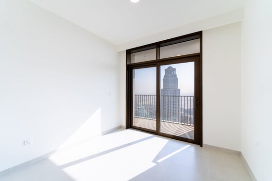 High-Floor Living with Stunning Lagoon Views, picture 9