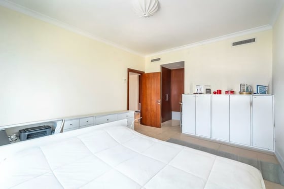 Elegant Unit with Golf and Lake Views..., picture 11