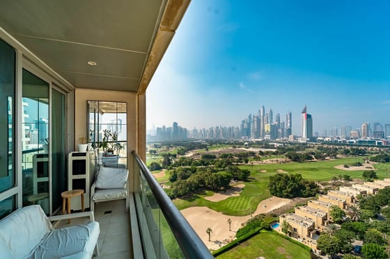 Elegant Unit with Golf and Lake Views..., picture 2