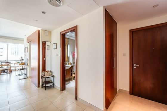 Elegant Unit with Golf and Lake Views..., picture 7