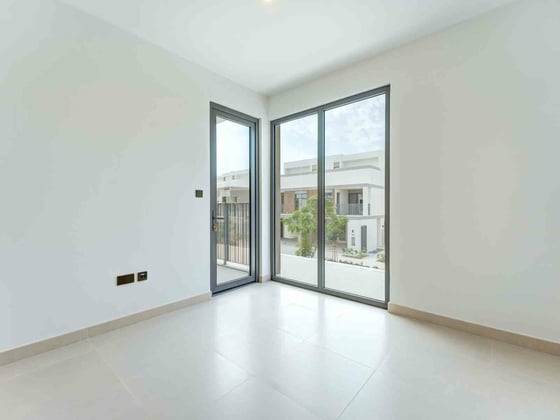 Private Community | Spacious | Unfurnished, picture 8