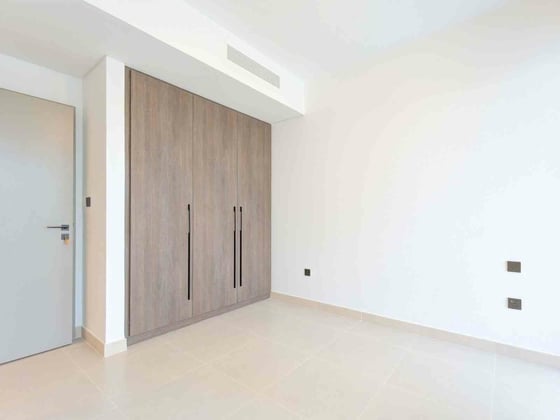 Private Community | Spacious | Unfurnished, picture 5