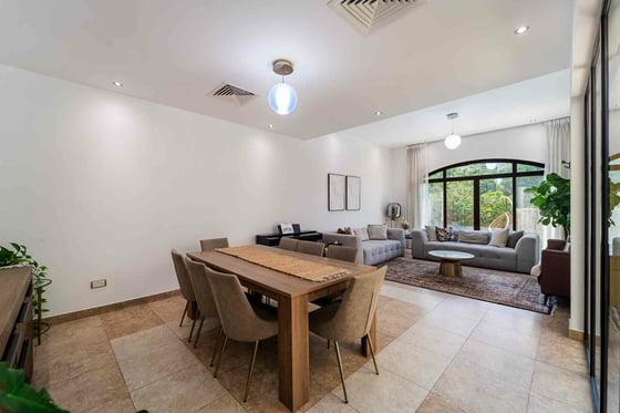Spacious | Upgraded | Family Townhouse.., picture 8