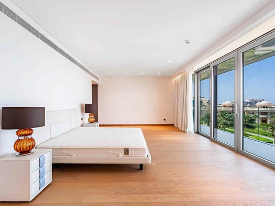 Exclusive | Ultra Luxury | Palm and Beach View, picture 3