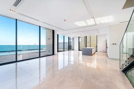 Luxury Villa with Full Sea and Casino Views, picture 3