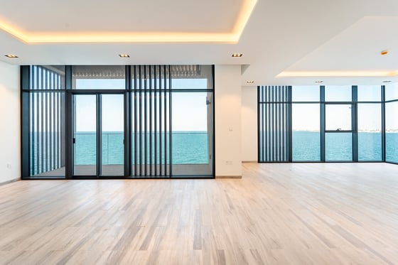 Luxury Villa with Full Sea and Casino Views, picture 12