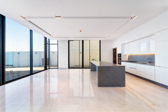 Luxury Villa with Full Sea and Casino Views, picture 7