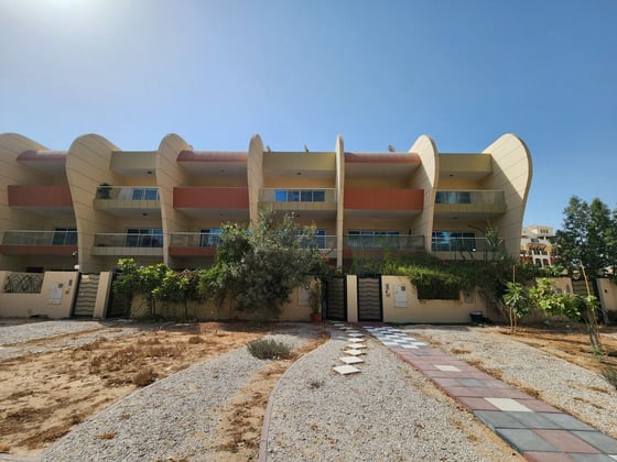 Vacant and Spacious | Ready to Move In.., picture 1