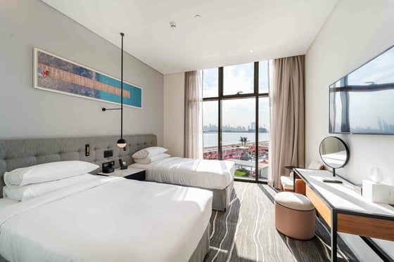 Luxuriously Furnished with Stunning Sea Views, picture 11