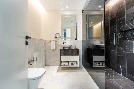 Luxuriously Furnished with Stunning Sea Views, picture 13