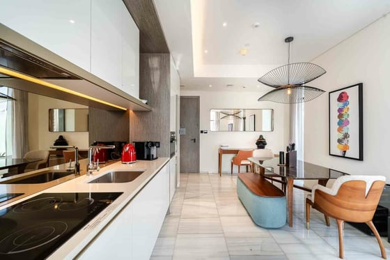 Luxuriously Furnished with Stunning Sea Views, picture 7