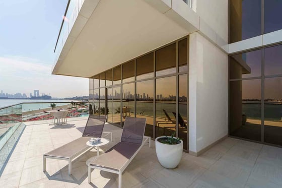 Luxuriously Furnished with Stunning Sea Views, picture 20