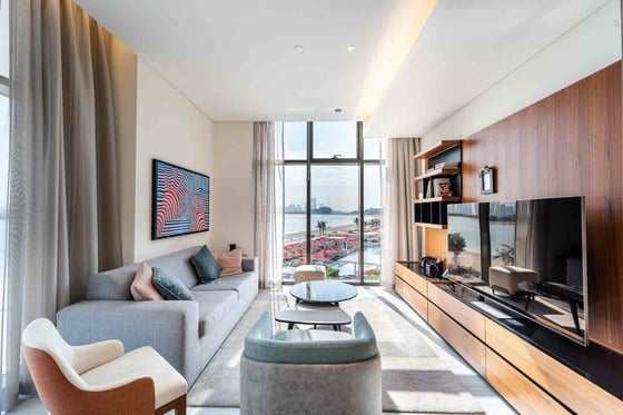 Luxuriously Furnished with Stunning Sea Views, picture 5