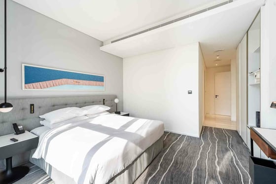 Luxuriously Furnished with Stunning Sea Views, picture 15