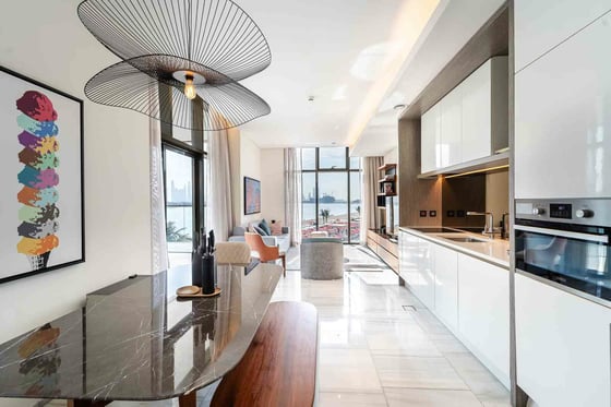 Luxuriously Furnished with Stunning Sea Views, picture 4