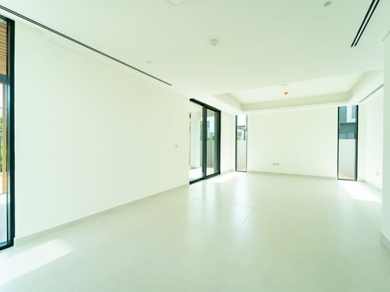 Stand Alone | Full Park View | Prime Location, picture 13
