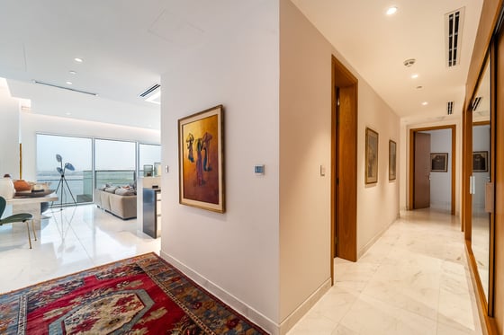 High Floor with Full Sea and Dubai Ain Views, picture 10