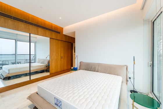 High Floor with Full Sea and Dubai Ain Views, picture 17