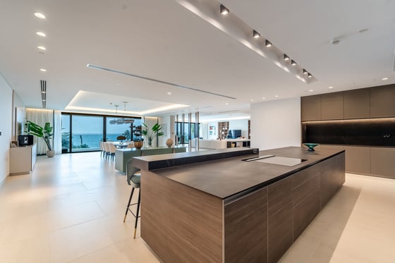 Ultra Luxury | Fully Furnished | Open Sea View, picture 14