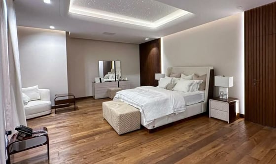 Custom Built Villa | Ample Space | Billionaire Row, picture 7