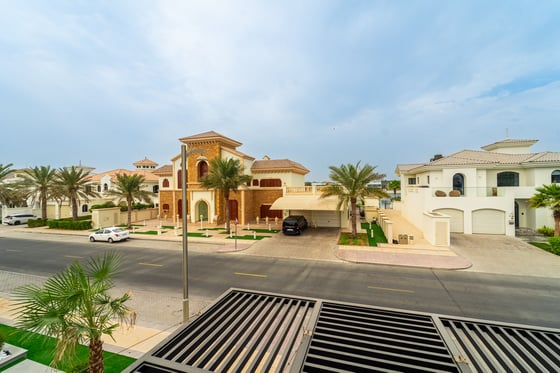 Upgraded Garden Home with Private Beach Access, picture 17