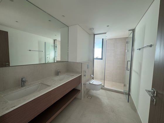 Brand  New  |  Corner  Unit  |  Spacious, picture 9