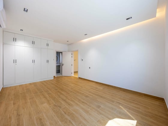 6 Bedrooms | Maid outbuilding | Modern Finish, picture 10