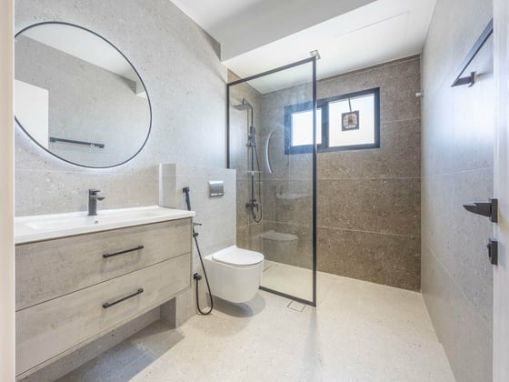 6 Bedrooms | Maid outbuilding | Modern Finish, picture 16
