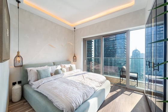 Quality Finishes  | Renovated  | Full Marina view, picture 13