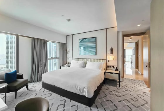 Luxury Unit | Burj  Khalifa View | Vacant, picture 4