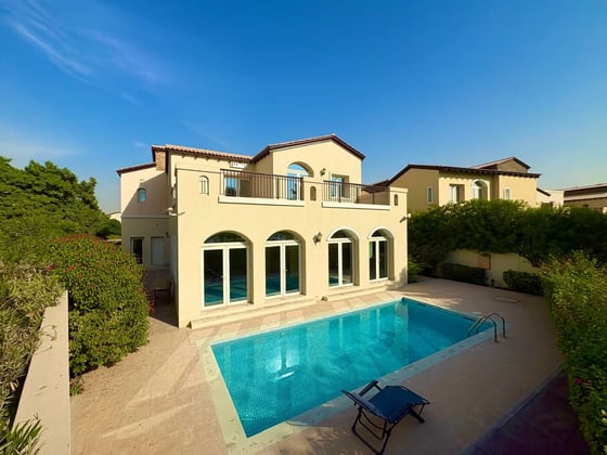 Lakefront  |  Golf Course View  |  Basement, picture 1