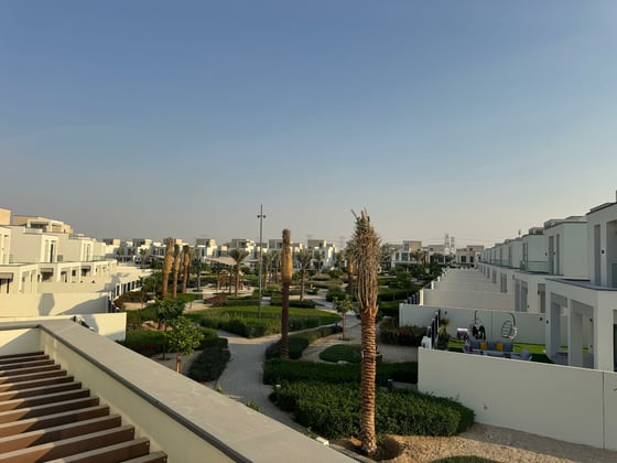 Backing Central Park | Spacious | Corner Unit, picture 12