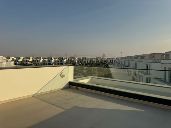 Backing Central Park | Spacious | Corner Unit, picture 11