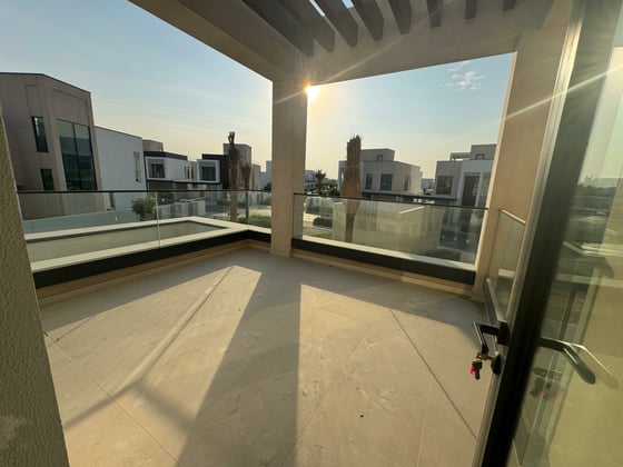 Backing Central Park | Spacious | Corner Unit, picture 10