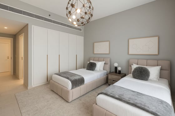 Fully Furnished | Private Beach | Dubai Eye View, picture 7