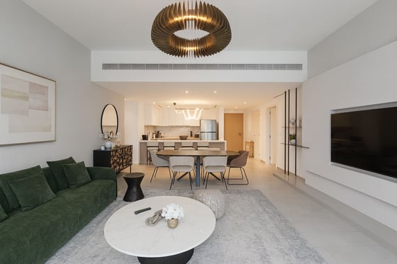 Fully Furnished | Private Beach | Dubai Eye View, picture 10