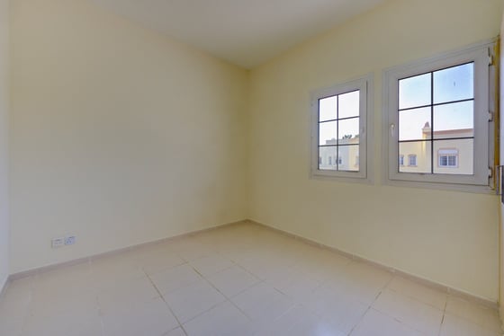 Natural Light | Lake View | Available Now, picture 10