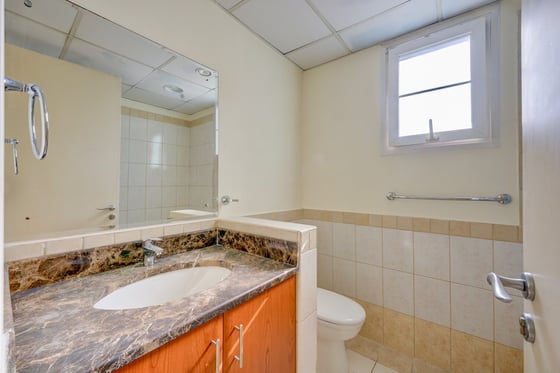 Natural Light | Lake View | Available Now, picture 16