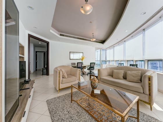 Spacious  | Fully Furnished | Prime Metro Location, picture 2