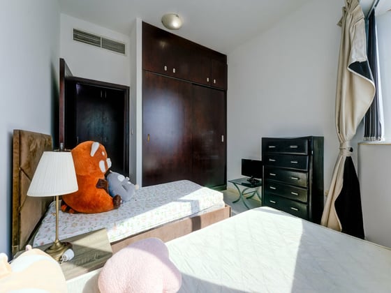 Spacious  | Fully Furnished | Prime Metro Location, picture 14
