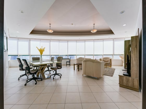 Spacious  | Fully Furnished | Prime Metro Location, picture 1